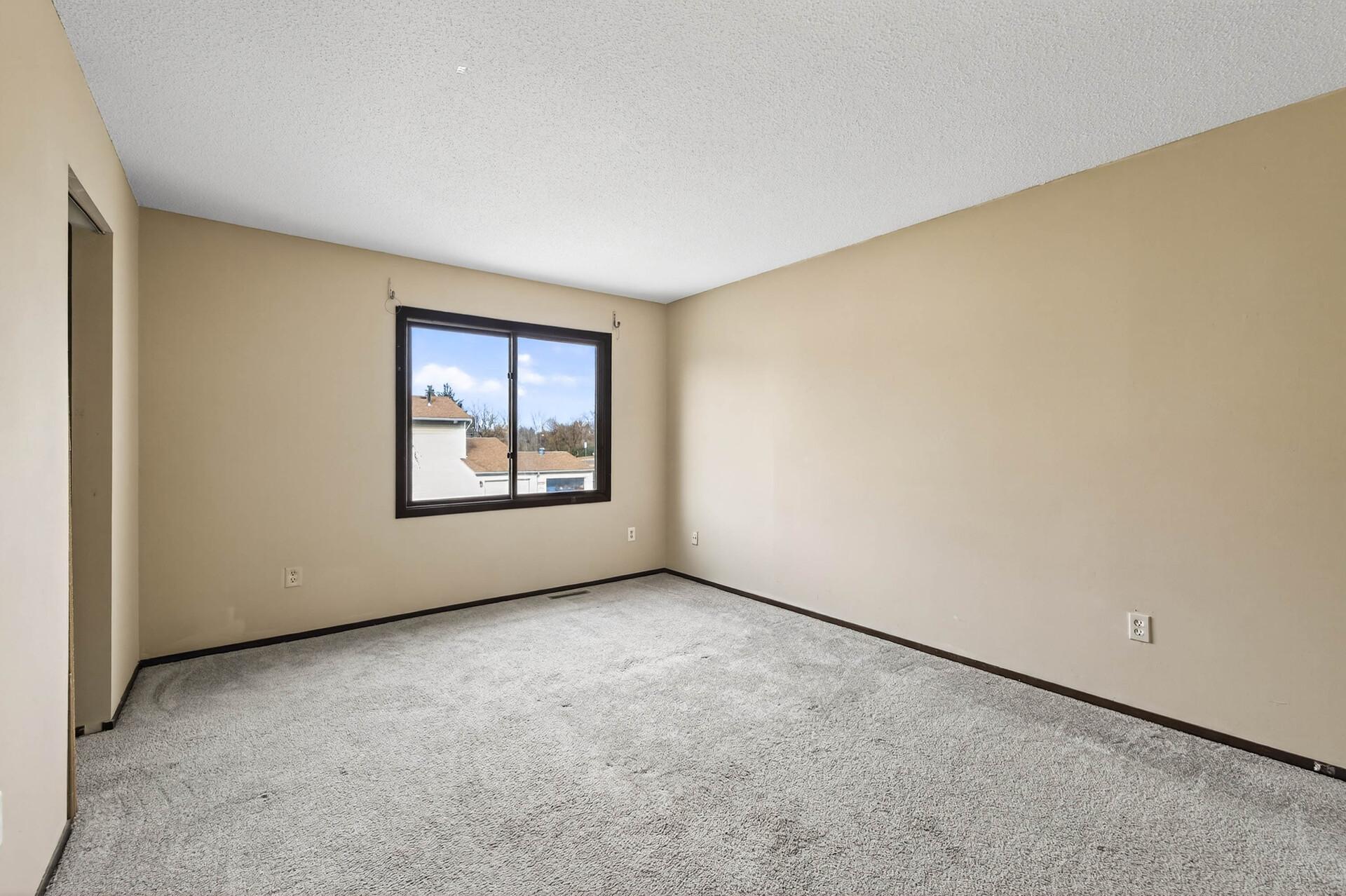 View of Residential at 605 Portland Drive, Burnsville MN 55337, Burnsville (21 of 38) - Mike Wilen | Minnesota Team Real Estate