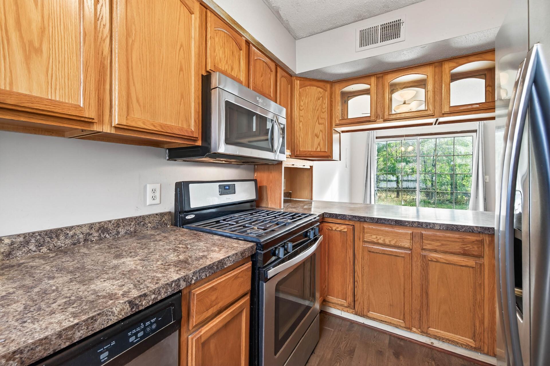 View of Residential at 605 Portland Drive, Burnsville MN 55337, Burnsville (16 of 38) - Mike Wilen | Minnesota Team Real Estate
