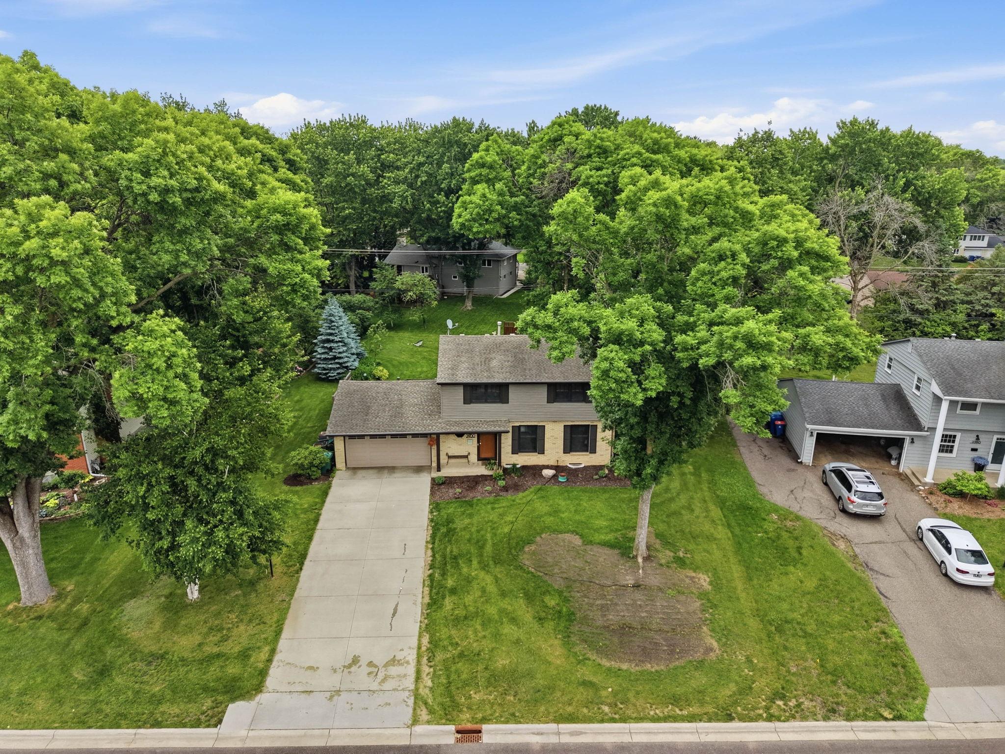 View of Residential at 2400 Cavell Avenue, Golden Valley MN 55427, Golden Valley (54 of 58) - Mike Wilen | Minnesota Team Real Estate