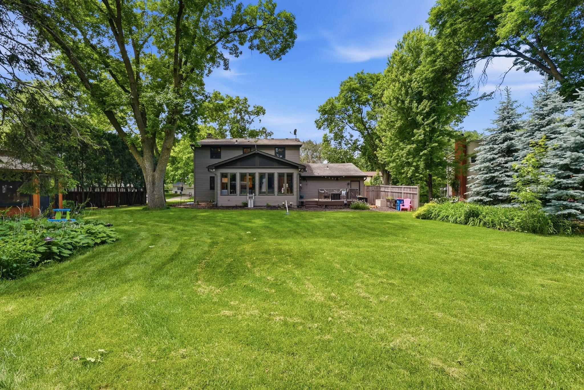 View of Residential at 2400 Cavell Avenue, Golden Valley MN 55427, Golden Valley (45 of 58) - Mike Wilen | Minnesota Team Real Estate