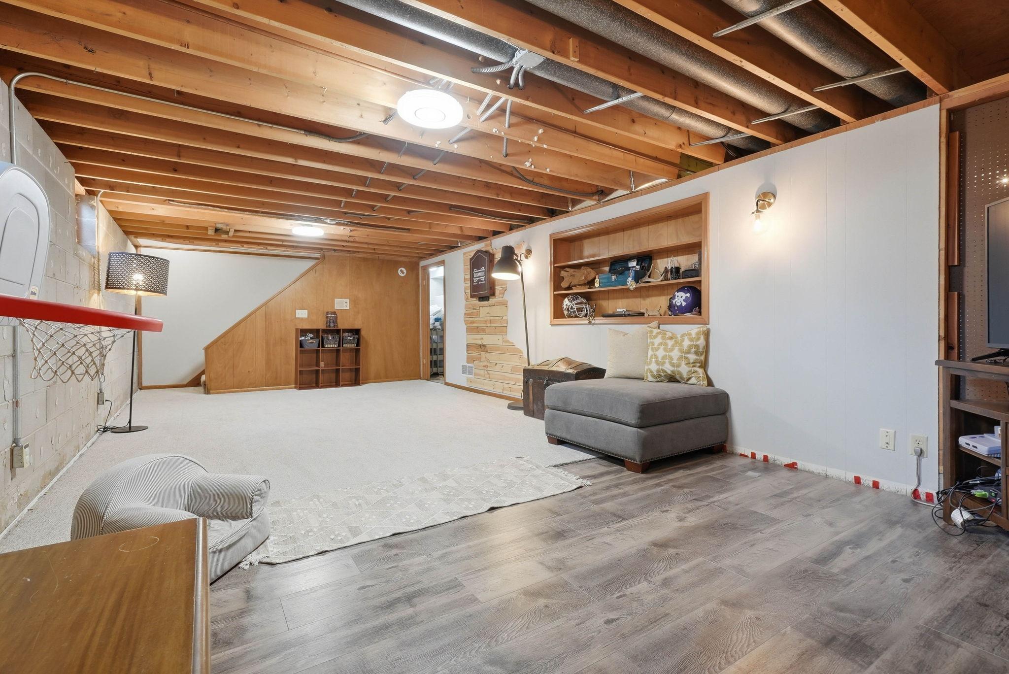 View of Residential at 2400 Cavell Avenue, Golden Valley MN 55427, Golden Valley (40 of 58) - Mike Wilen | Minnesota Team Real Estate