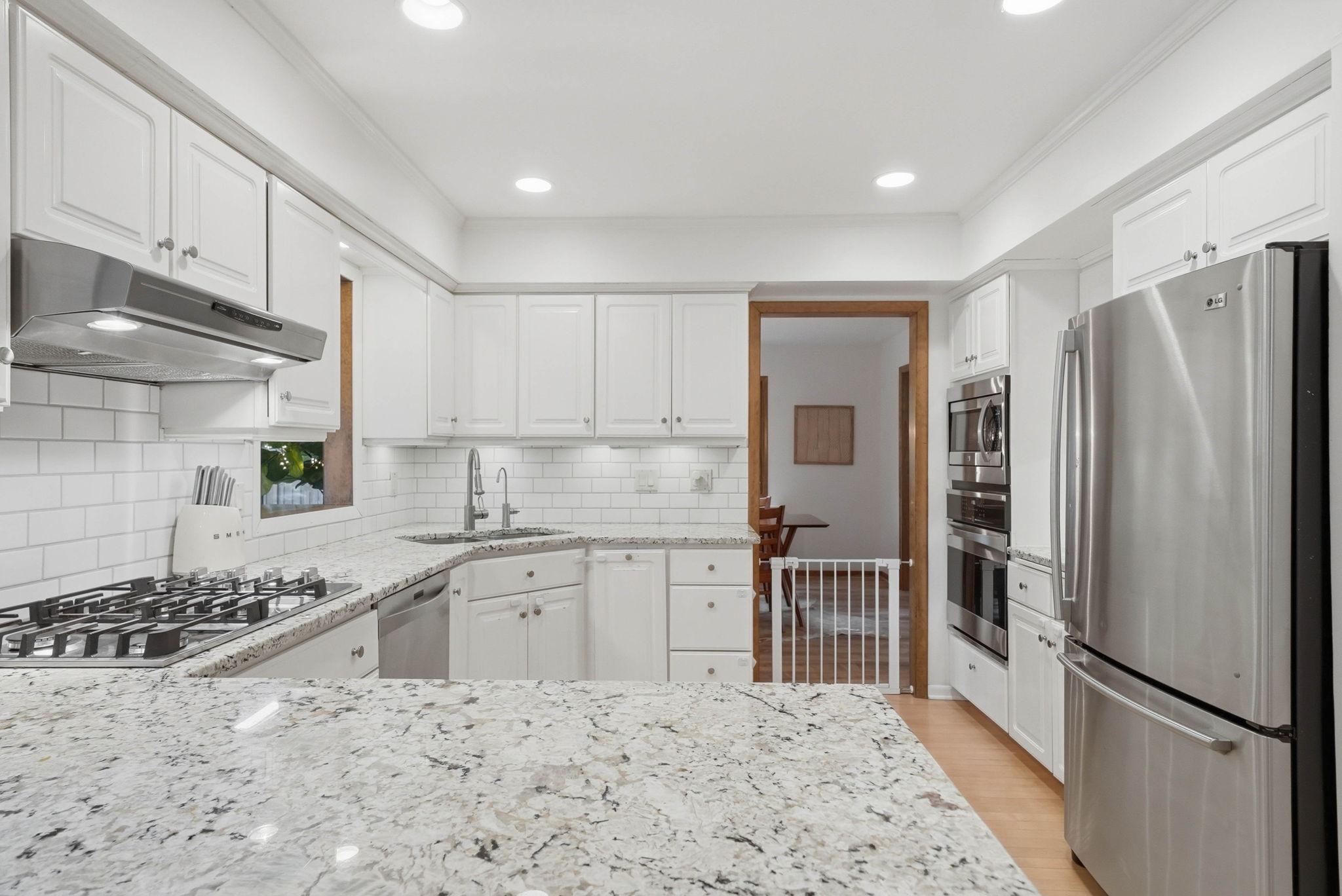 View of Residential at 2400 Cavell Avenue, Golden Valley MN 55427, Golden Valley (15 of 58) - Mike Wilen | Minnesota Team Real Estate