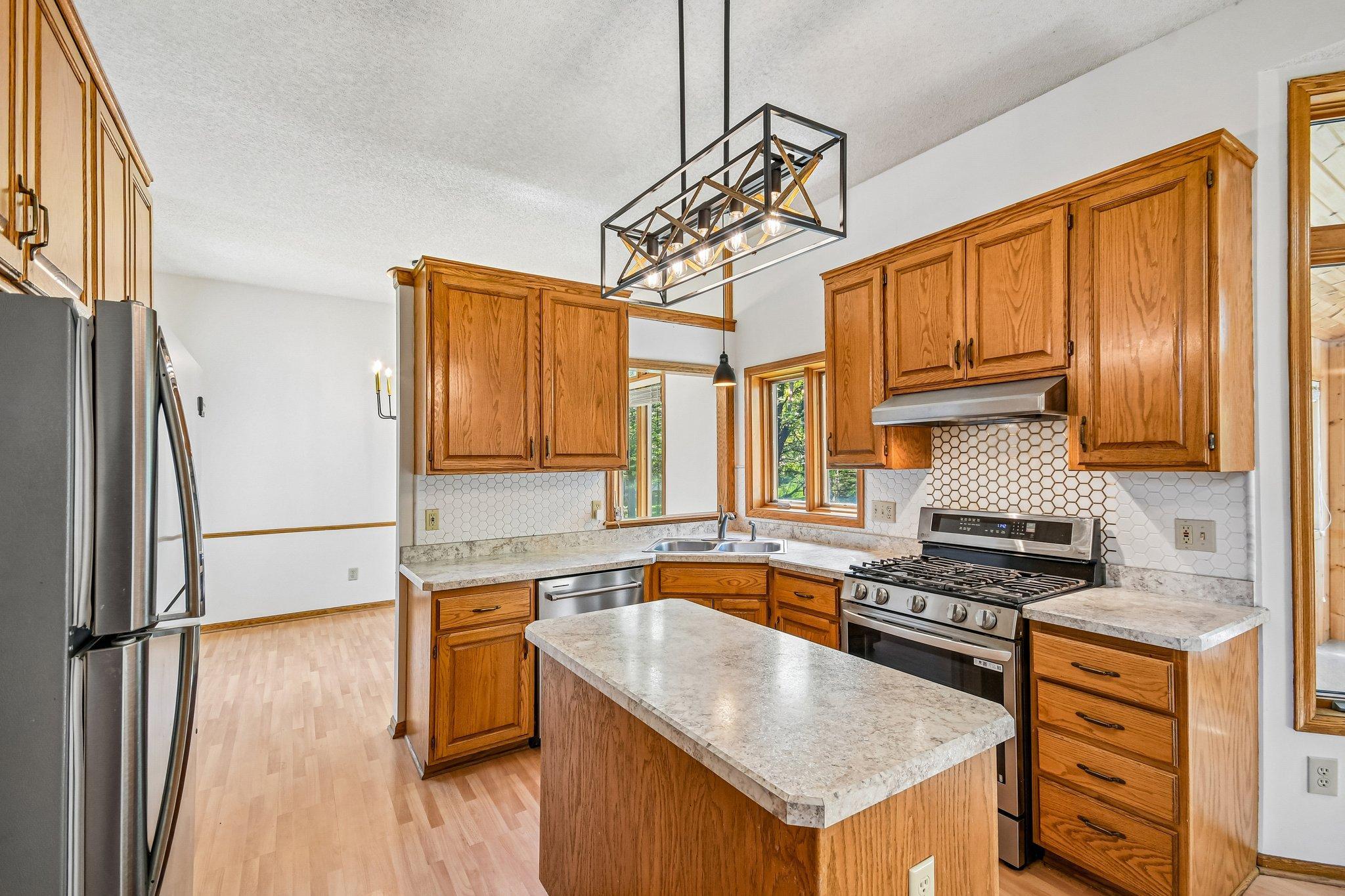 View of Residential at 14835 39th Avenue, Plymouth MN 55446, Plymouth (12 of 50) - Mike Wilen | Minnesota Team Real Estate
