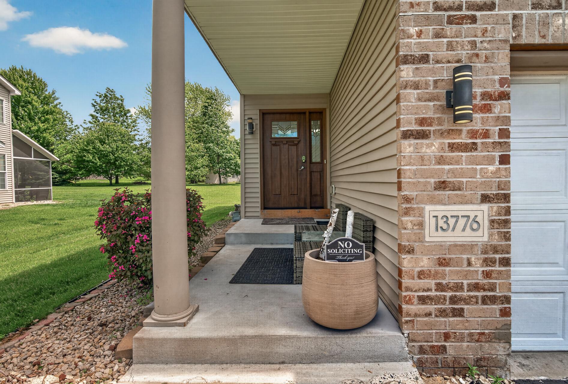 View of Residential at 13776 Dorothy Drive, Rogers MN 55374, Rogers (43 of 47) - Mike Wilen | Minnesota Team Real Estate