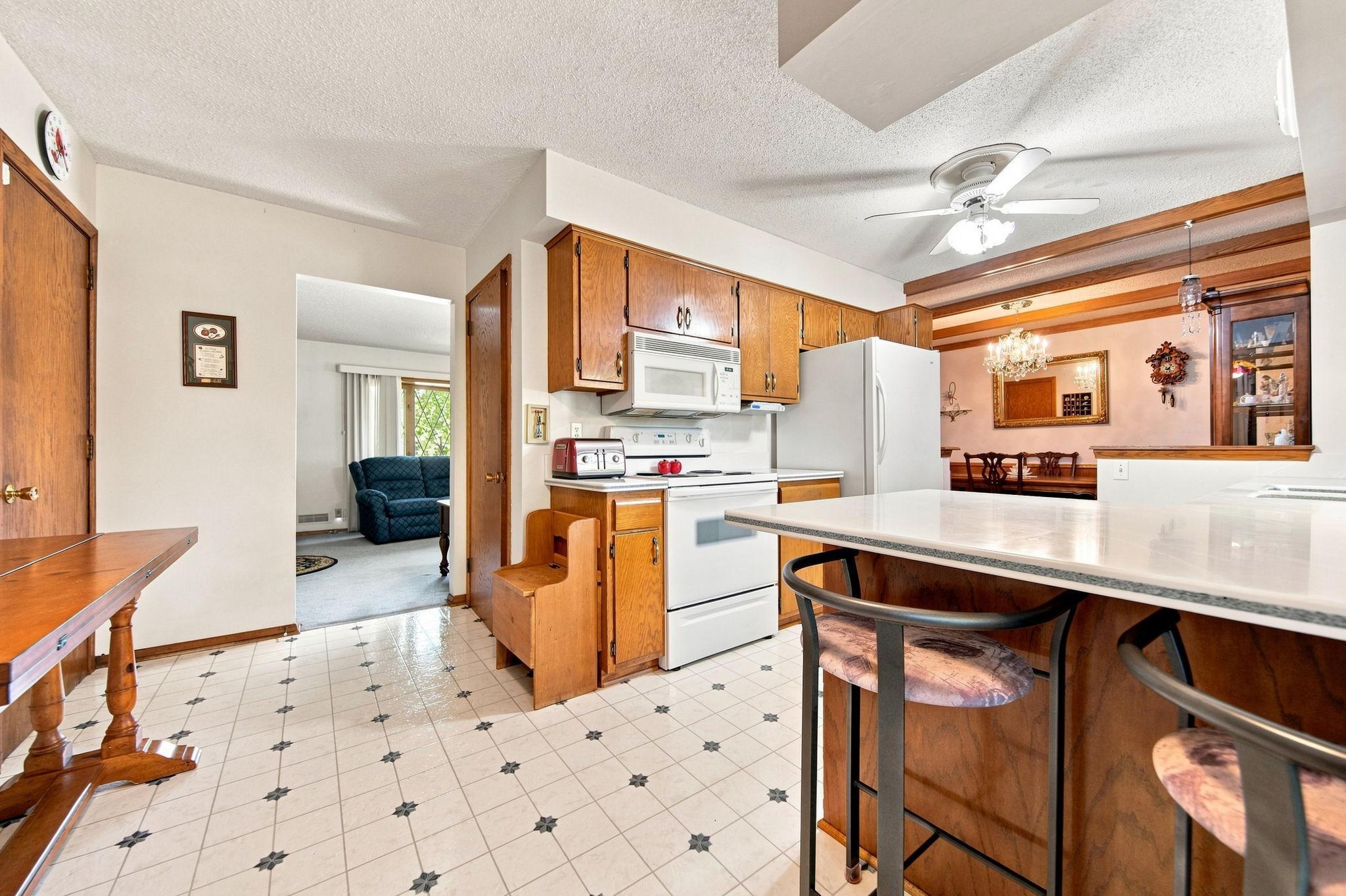 View of Residential at 10565 Madison Street, Blaine MN 55434, Blaine (8 of 32) - Mike Wilen | Minnesota Team Real Estate