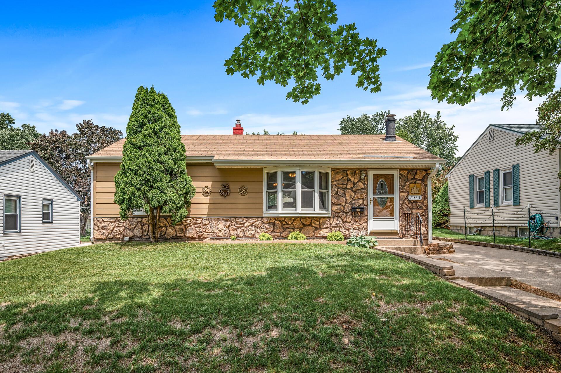 View of Residential at 2233 Fremont Avenue, Saint Paul MN 55119, Saint Paul - Mike Wilen | Minnesota Team Real Estate