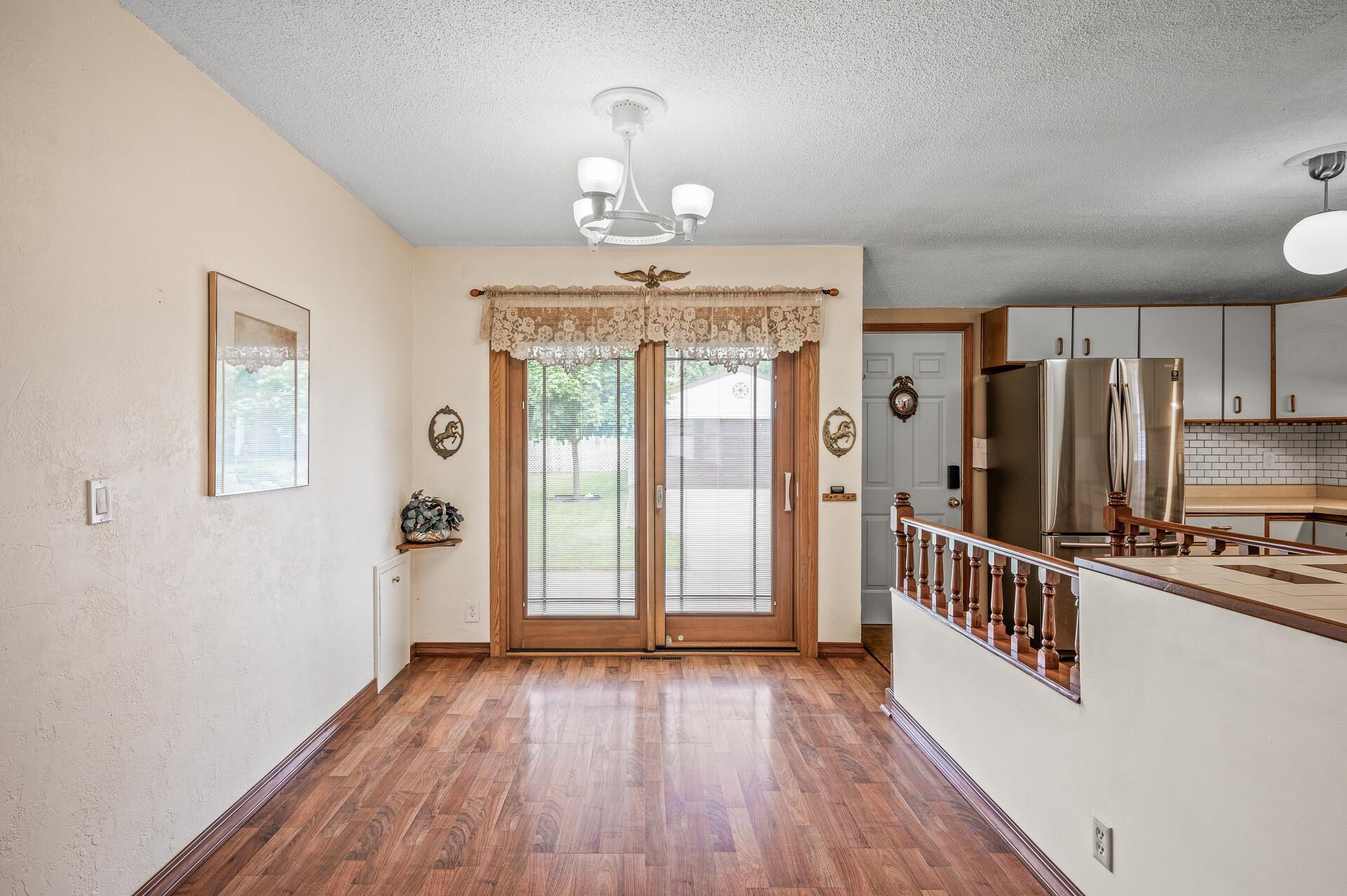View of Residential at 2233 Fremont Avenue, Saint Paul MN 55119, Saint Paul (8 of 30) - Mike Wilen | Minnesota Team Real Estate