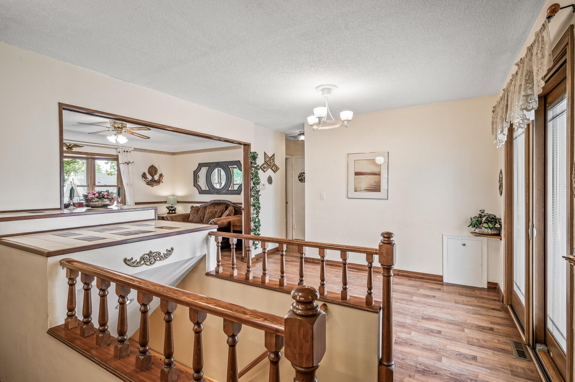 View of Residential at 2233 Fremont Avenue, Saint Paul MN 55119, Saint Paul (10 of 30) - Mike Wilen | Minnesota Team Real Estate
