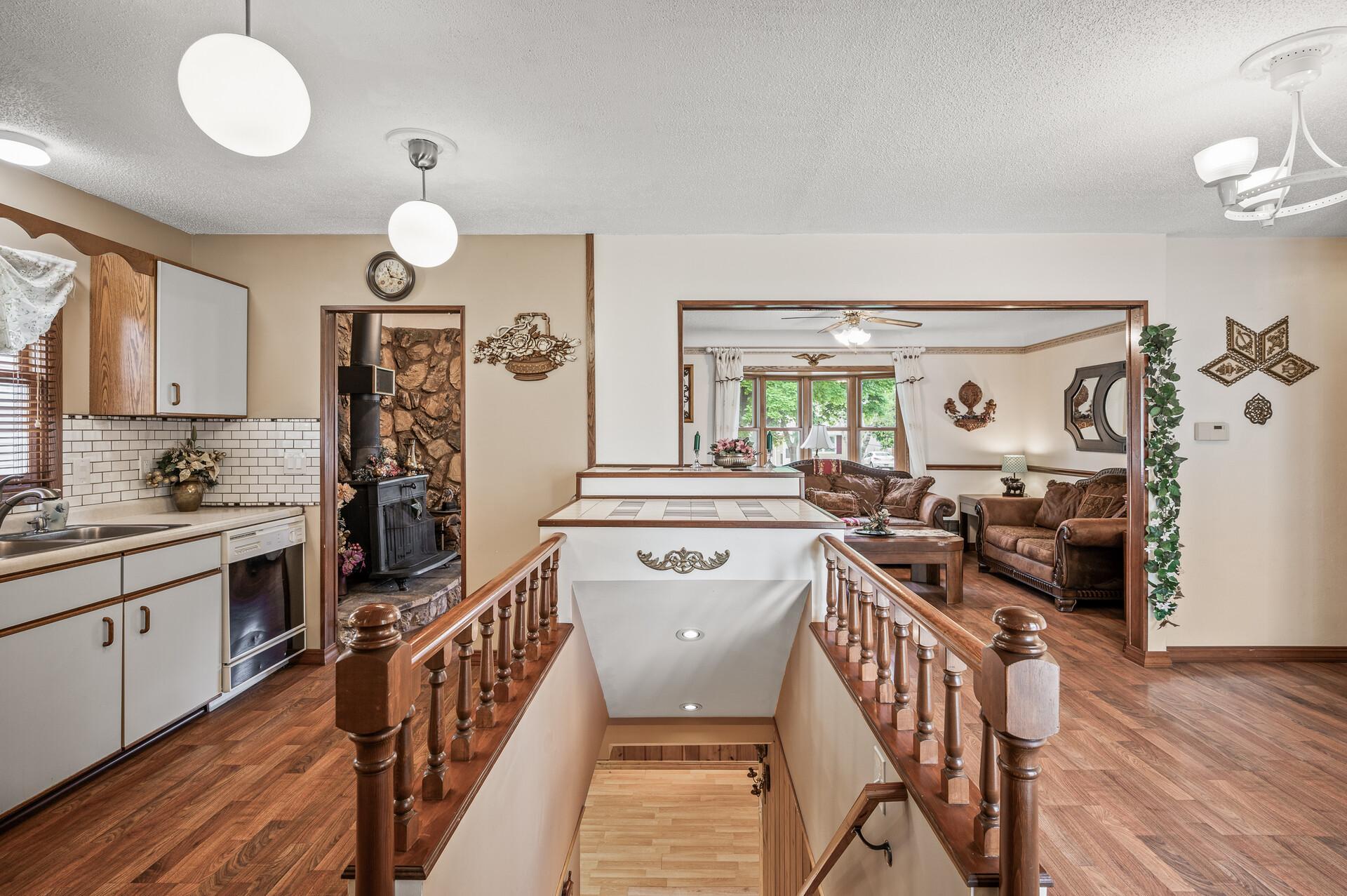 View of Residential at 2233 Fremont Avenue, Saint Paul MN 55119, Saint Paul (11 of 30) - Mike Wilen | Minnesota Team Real Estate