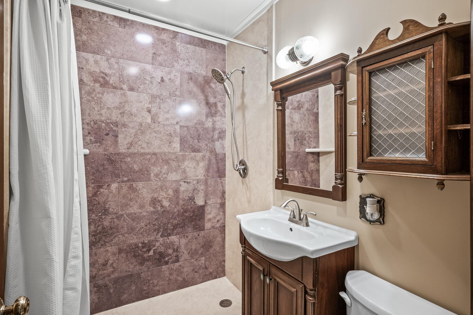 View of Residential at 2233 Fremont Avenue, Saint Paul MN 55119, Saint Paul (17 of 30) - Mike Wilen | Minnesota Team Real Estate
