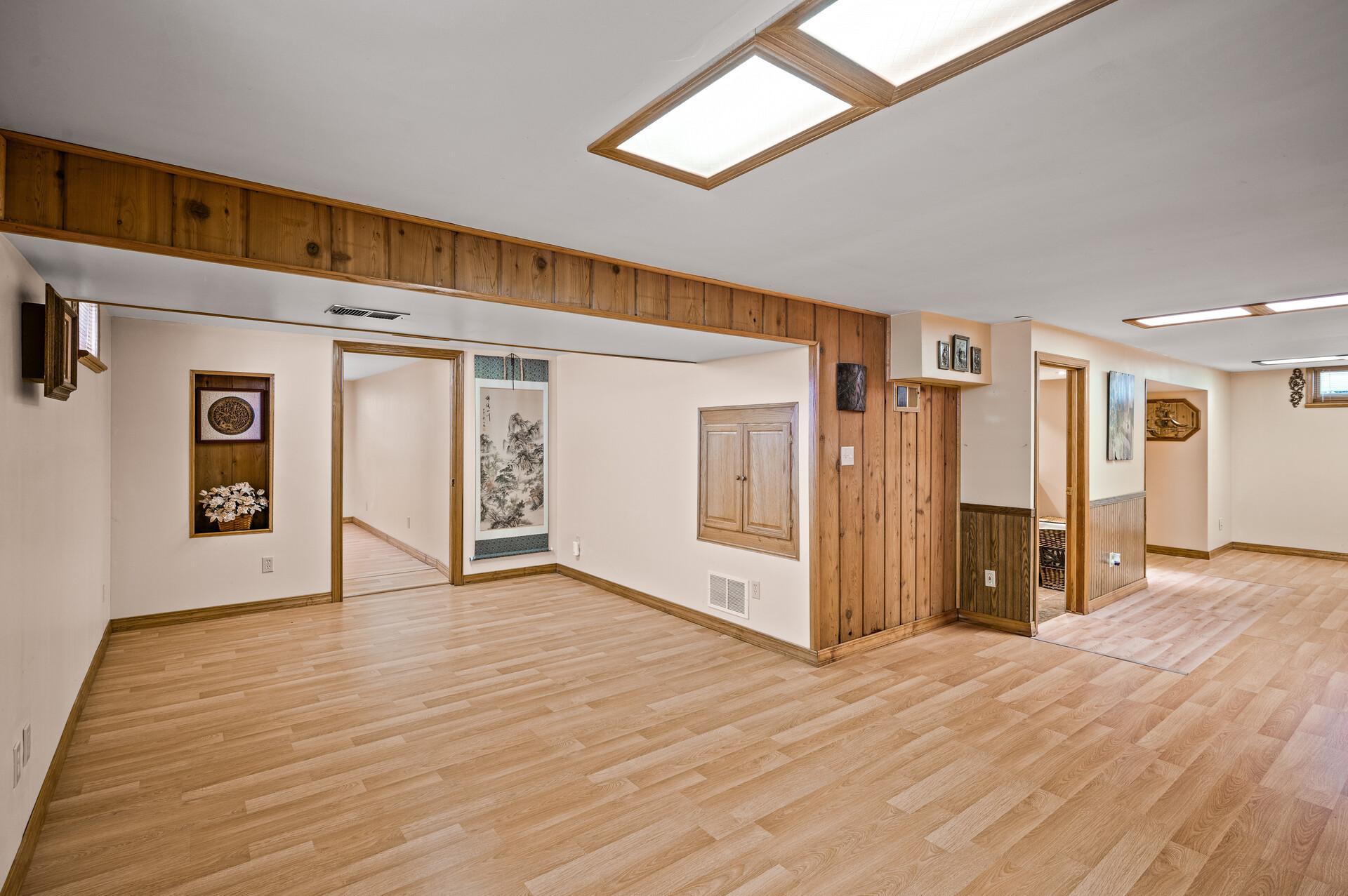 View of Residential at 2233 Fremont Avenue, Saint Paul MN 55119, Saint Paul (23 of 30) - Mike Wilen | Minnesota Team Real Estate