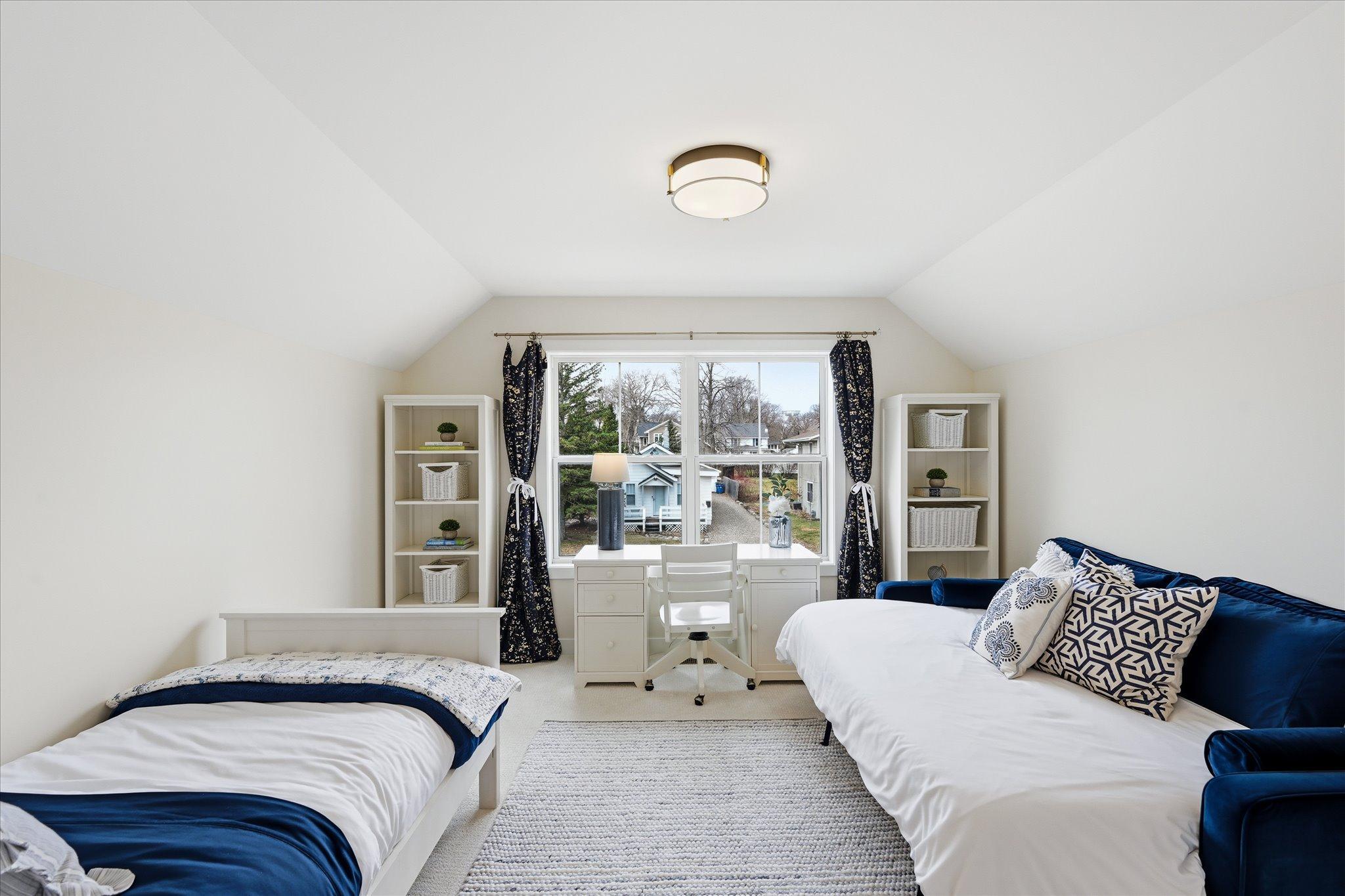 View of Residential at 124 Chicago Avenue, Wayzata MN 55391, Wayzata (28 of 44) - Mike Wilen | Minnesota Team Real Estate