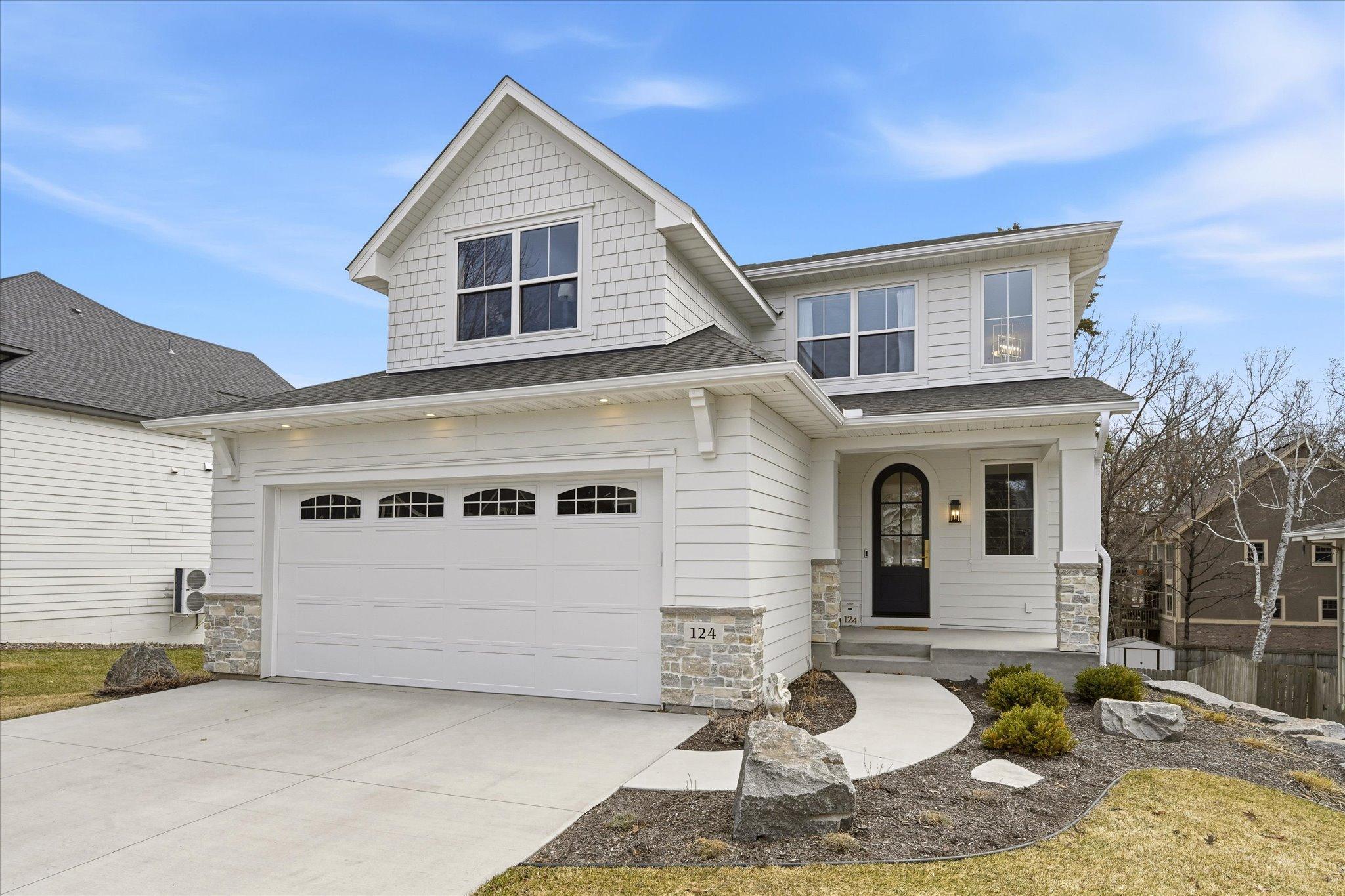 View of Single Family at 124 Chicago Avenue, Wayzata - Mike Wilen | Minnesota Team Real Estate