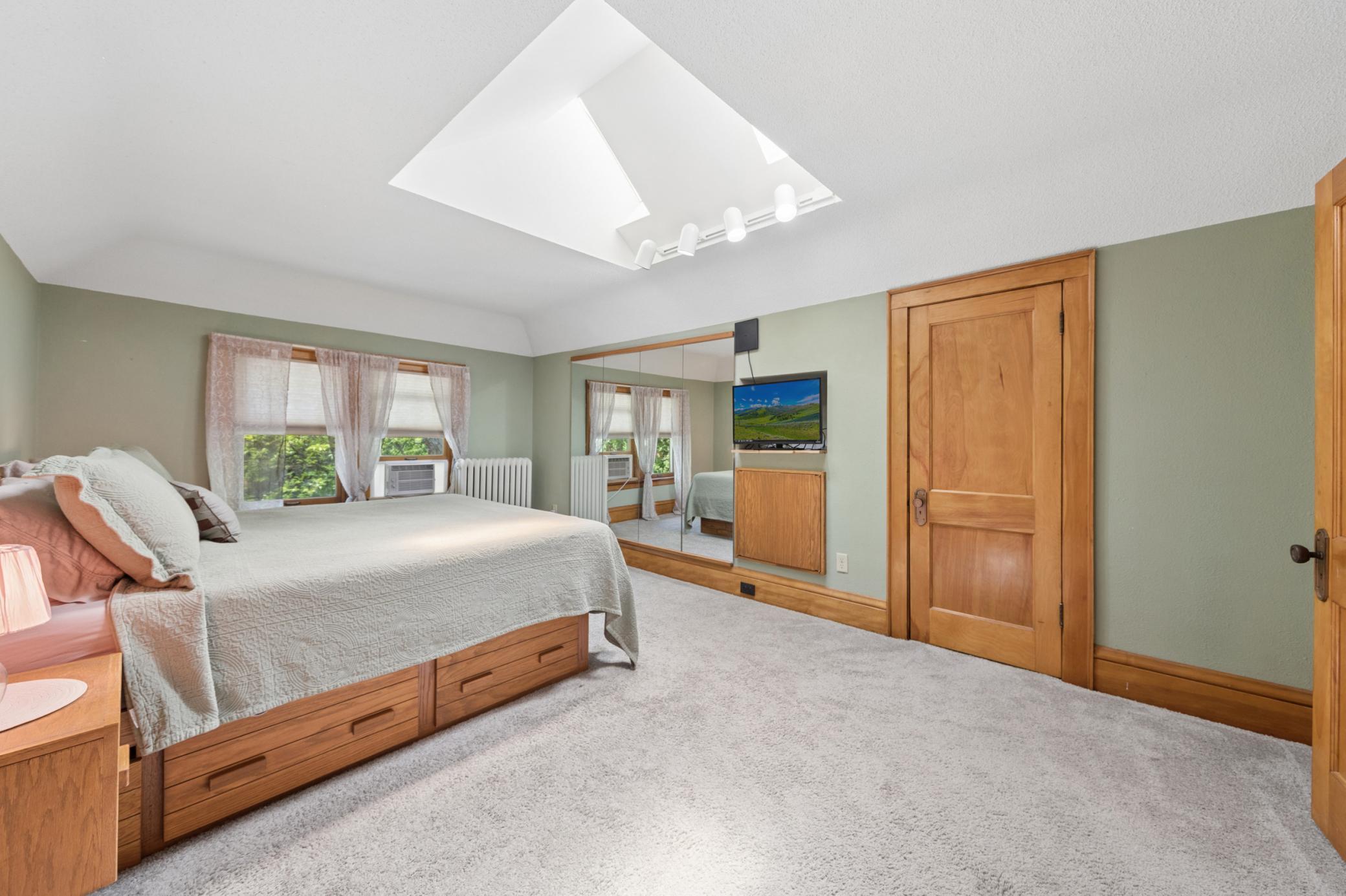 View of Residential at 4348 Lyndale Avenue, Minneapolis MN 55409, Minneapolis (14 of 36) - Mike Wilen | Minnesota Team Real Estate