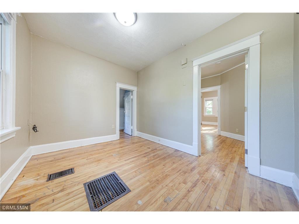 View of Residential at 3842 Fremont Avenue, Minneapolis MN 55412, Minneapolis (6 of 19) - Mike Wilen | Minnesota Team Real Estate