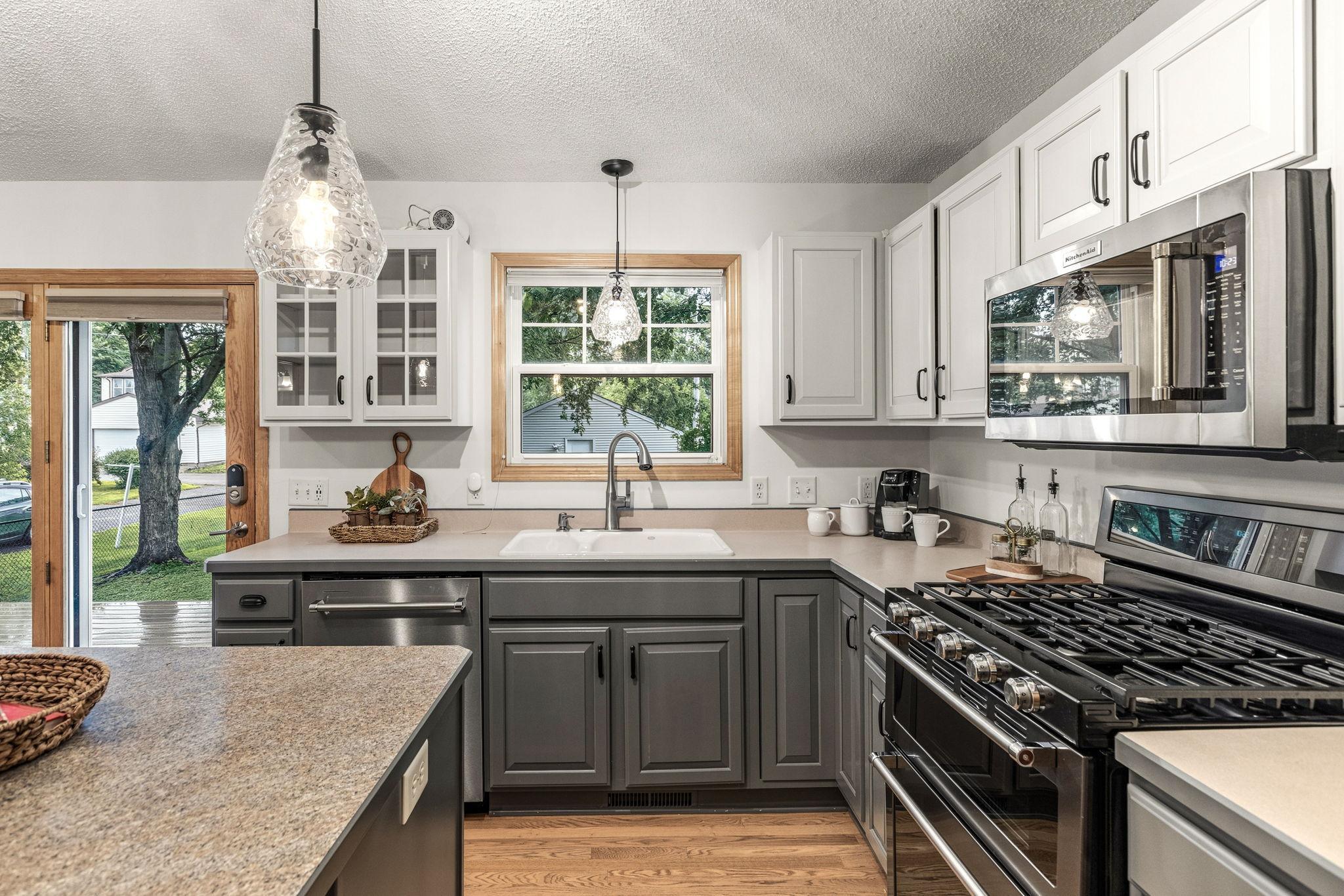 View of Residential at 934 Randolph Avenue, Saint Paul MN 55102, Saint Paul (14 of 38) - Mike Wilen | Minnesota Team Real Estate