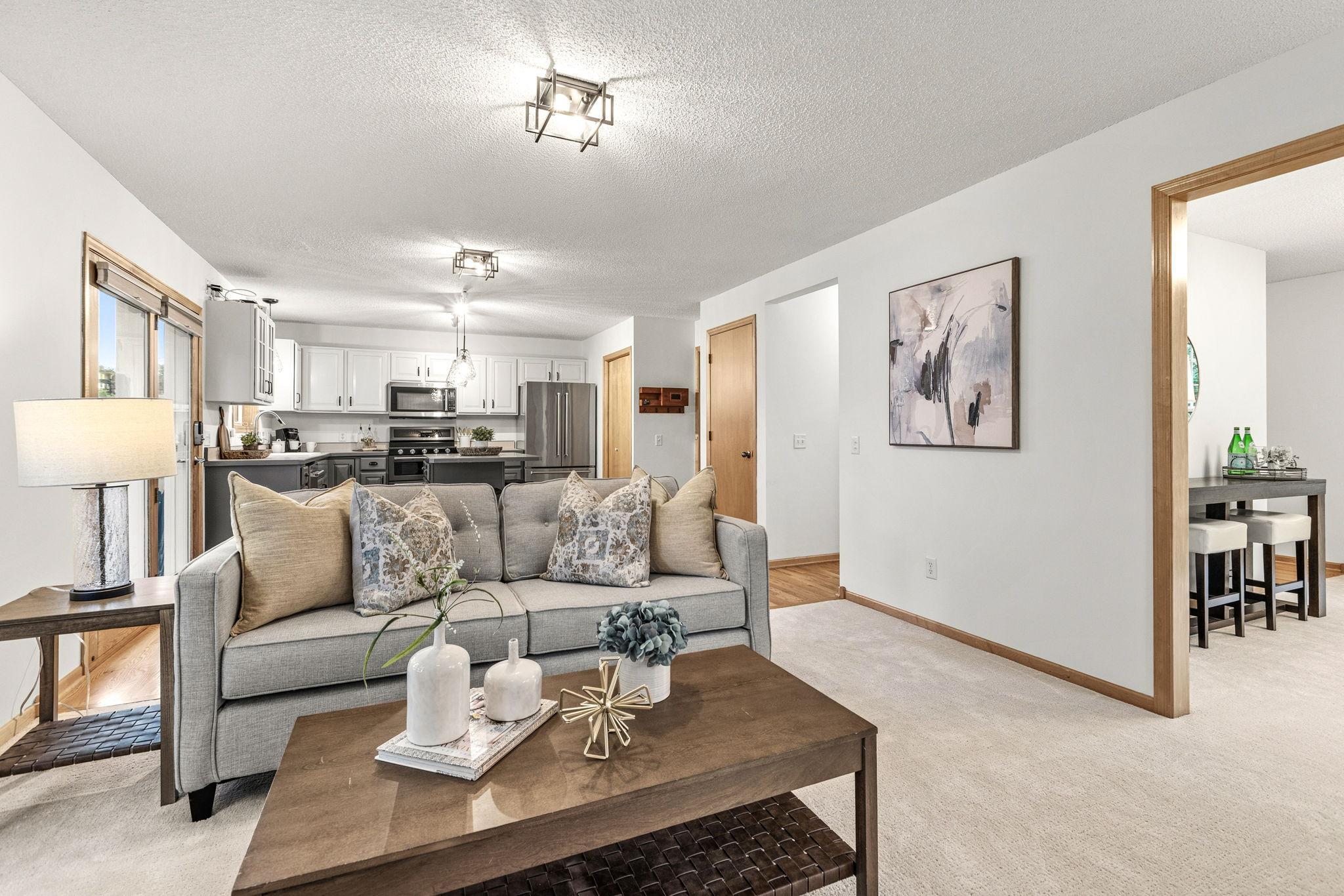 View of Residential at 934 Randolph Avenue, Saint Paul MN 55102, Saint Paul (11 of 38) - Mike Wilen | Minnesota Team Real Estate