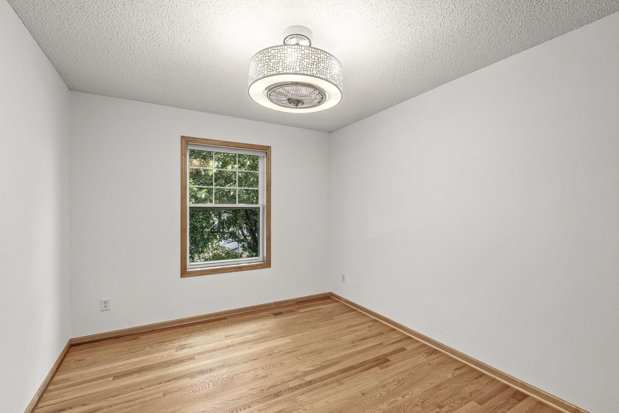 View of Residential at 934 Randolph Avenue, Saint Paul MN 55102, Saint Paul (27 of 38) - Mike Wilen | Minnesota Team Real Estate