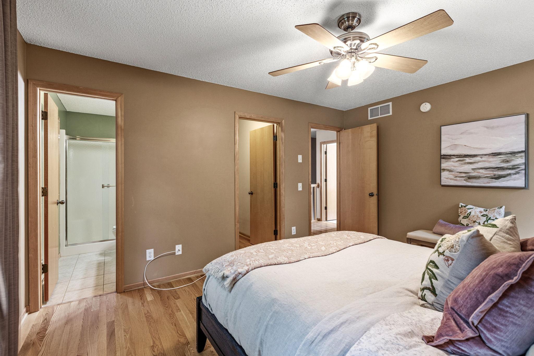 View of Residential at 934 Randolph Avenue, Saint Paul MN 55102, Saint Paul (23 of 38) - Mike Wilen | Minnesota Team Real Estate