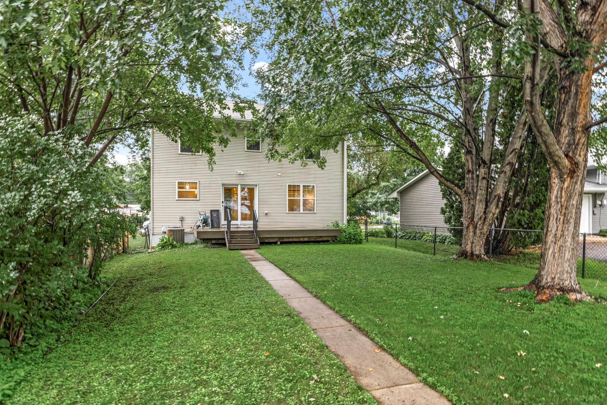 View of Residential at 934 Randolph Avenue, Saint Paul MN 55102, Saint Paul (36 of 38) - Mike Wilen | Minnesota Team Real Estate