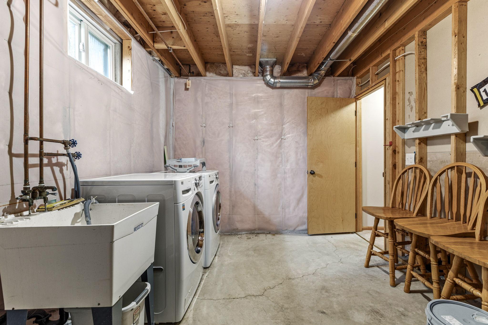 View of Residential at 934 Randolph Avenue, Saint Paul MN 55102, Saint Paul (35 of 38) - Mike Wilen | Minnesota Team Real Estate