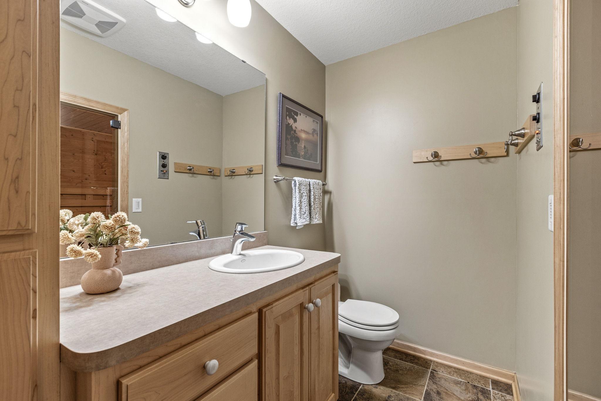 View of Residential at 934 Randolph Avenue, Saint Paul MN 55102, Saint Paul (34 of 38) - Mike Wilen | Minnesota Team Real Estate