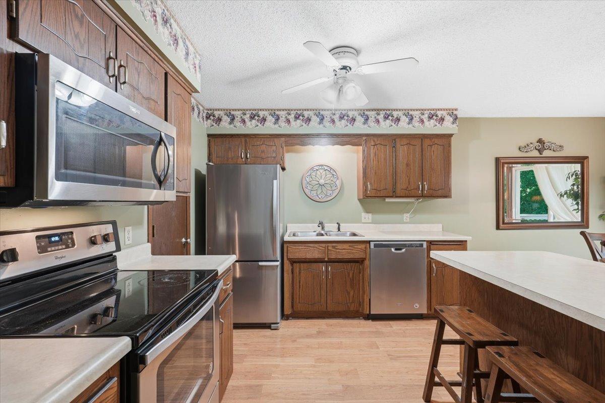 View of Residential at 4342 Buckingham Court #1605, Vadnais Heights MN 55127, Vadnais Heights (8 of 20) - Mike Wilen | Minnesota Team Real Estate