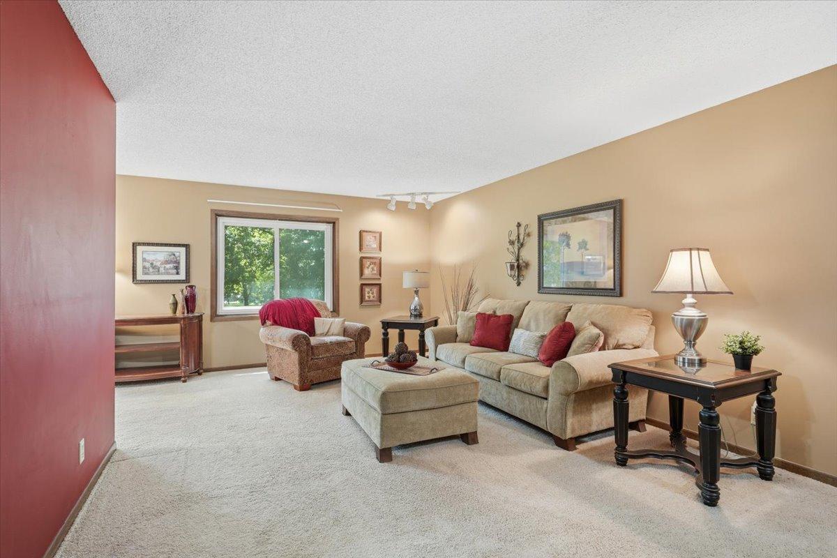 View of Residential at 4342 Buckingham Court #1605, Vadnais Heights MN 55127, Vadnais Heights (5 of 20) - Mike Wilen | Minnesota Team Real Estate