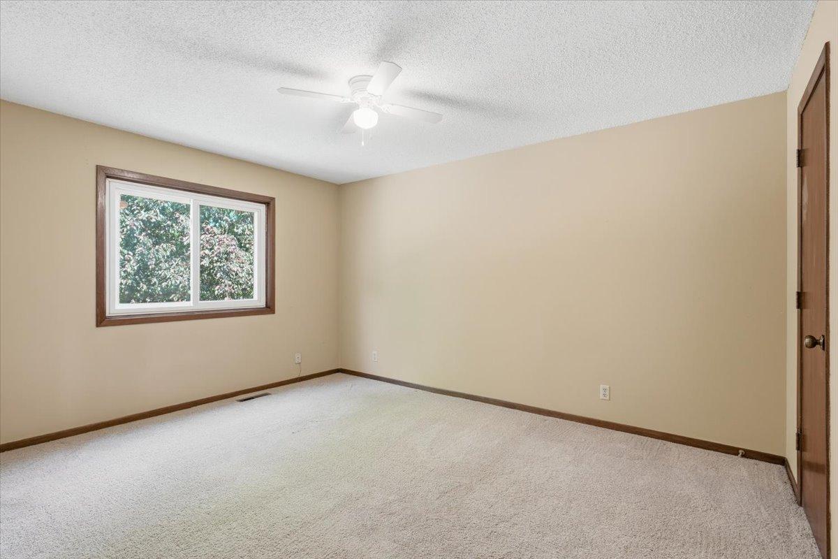 View of Residential at 4342 Buckingham Court #1605, Vadnais Heights MN 55127, Vadnais Heights (11 of 20) - Mike Wilen | Minnesota Team Real Estate