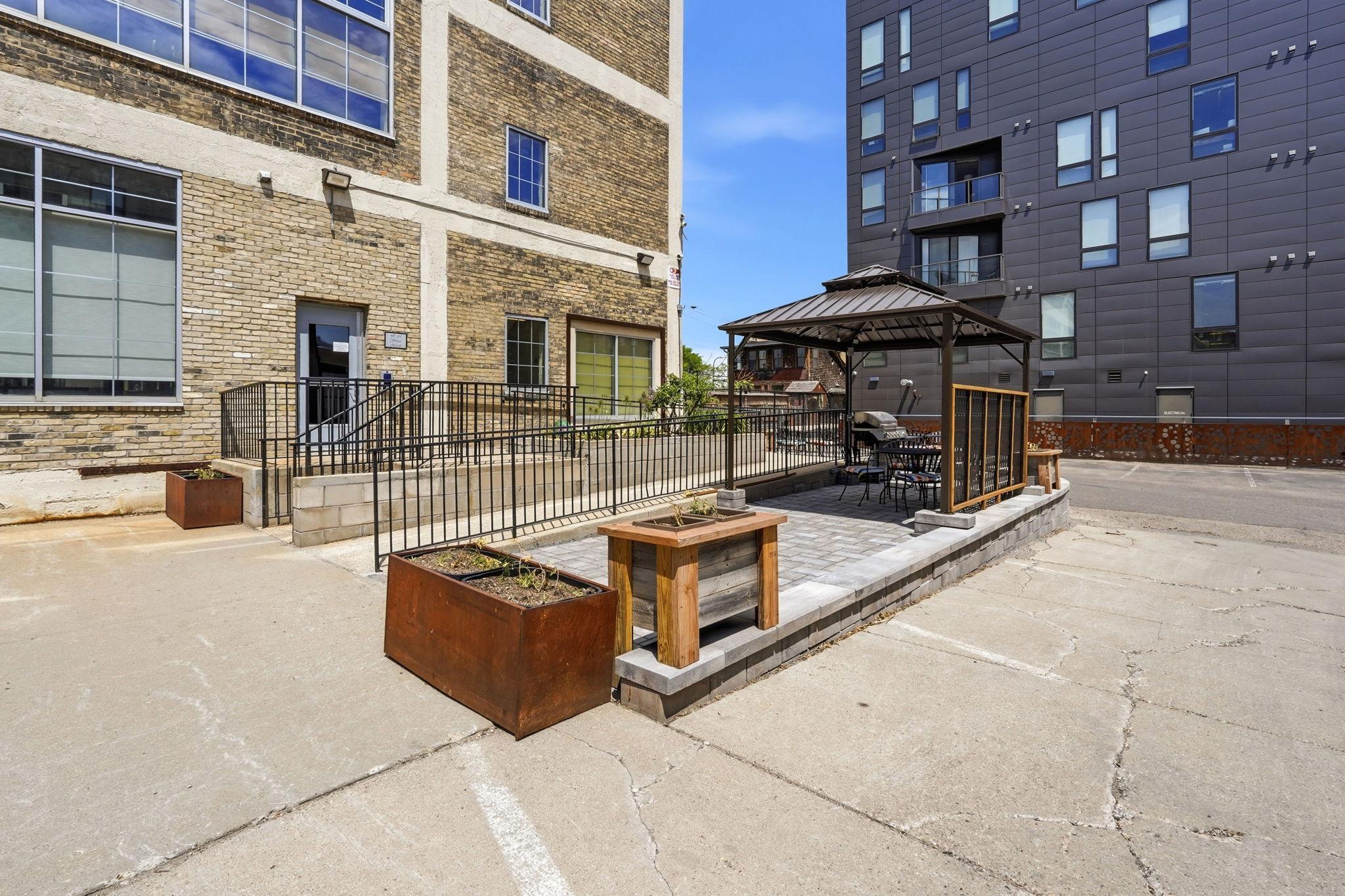 View of Residential at 918 3rd Street #201, Minneapolis MN 55401, Minneapolis (37 of 41) - Mike Wilen | Minnesota Team Real Estate