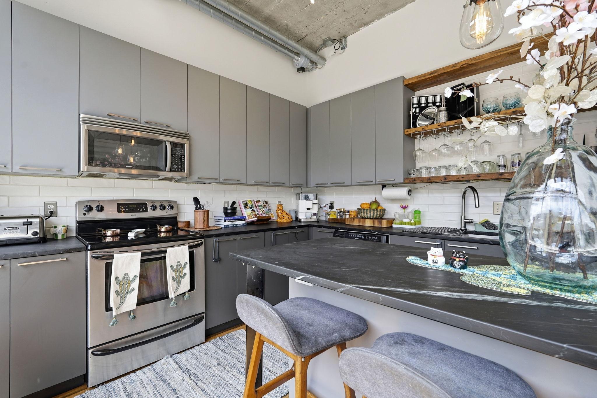 View of Residential at 918 3rd Street #201, Minneapolis MN 55401, Minneapolis (16 of 41) - Mike Wilen | Minnesota Team Real Estate