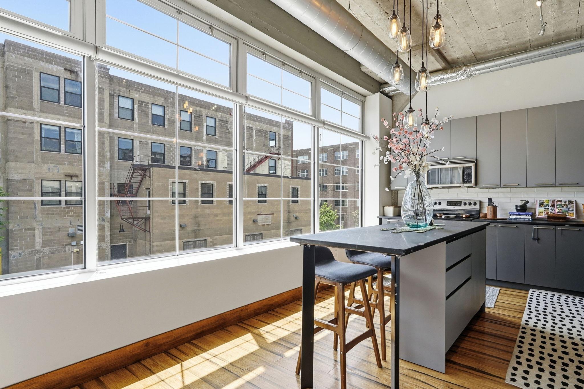 View of Residential at 918 3rd Street #201, Minneapolis MN 55401, Minneapolis (13 of 41) - Mike Wilen | Minnesota Team Real Estate
