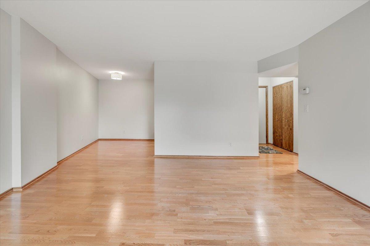 View of Residential at 210 Grant Street #210, Minneapolis MN 55403, Minneapolis (7 of 27) - Mike Wilen | Minnesota Team Real Estate