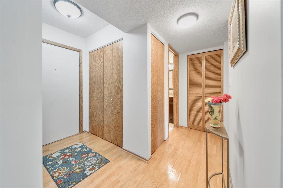 View of Residential at 210 Grant Street #210, Minneapolis MN 55403, Minneapolis (4 of 27) - Mike Wilen | Minnesota Team Real Estate