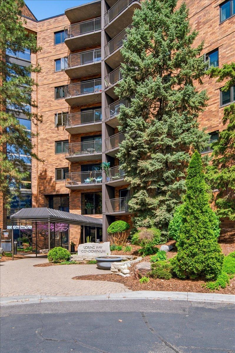 View of Residential at 210 Grant Street #210, Minneapolis MN 55403, Minneapolis (27 of 27) - Mike Wilen | Minnesota Team Real Estate