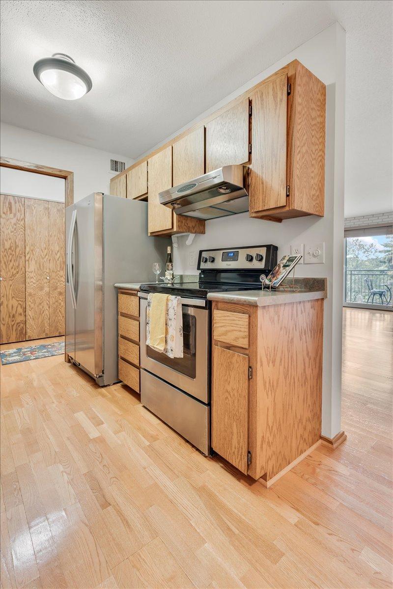 View of Residential at 210 Grant Street #210, Minneapolis MN 55403, Minneapolis (9 of 27) - Mike Wilen | Minnesota Team Real Estate