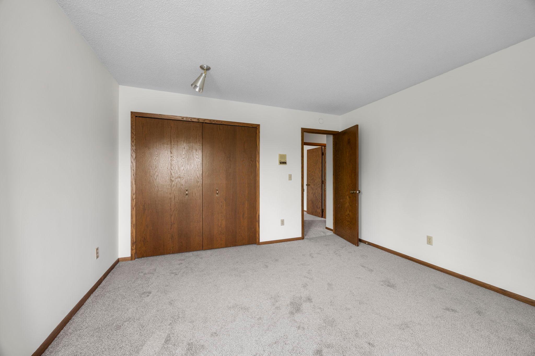 View of Residential at 5367 Hyland Place, Bloomington MN 55437, Bloomington (13 of 24) - Mike Wilen | Minnesota Team Real Estate