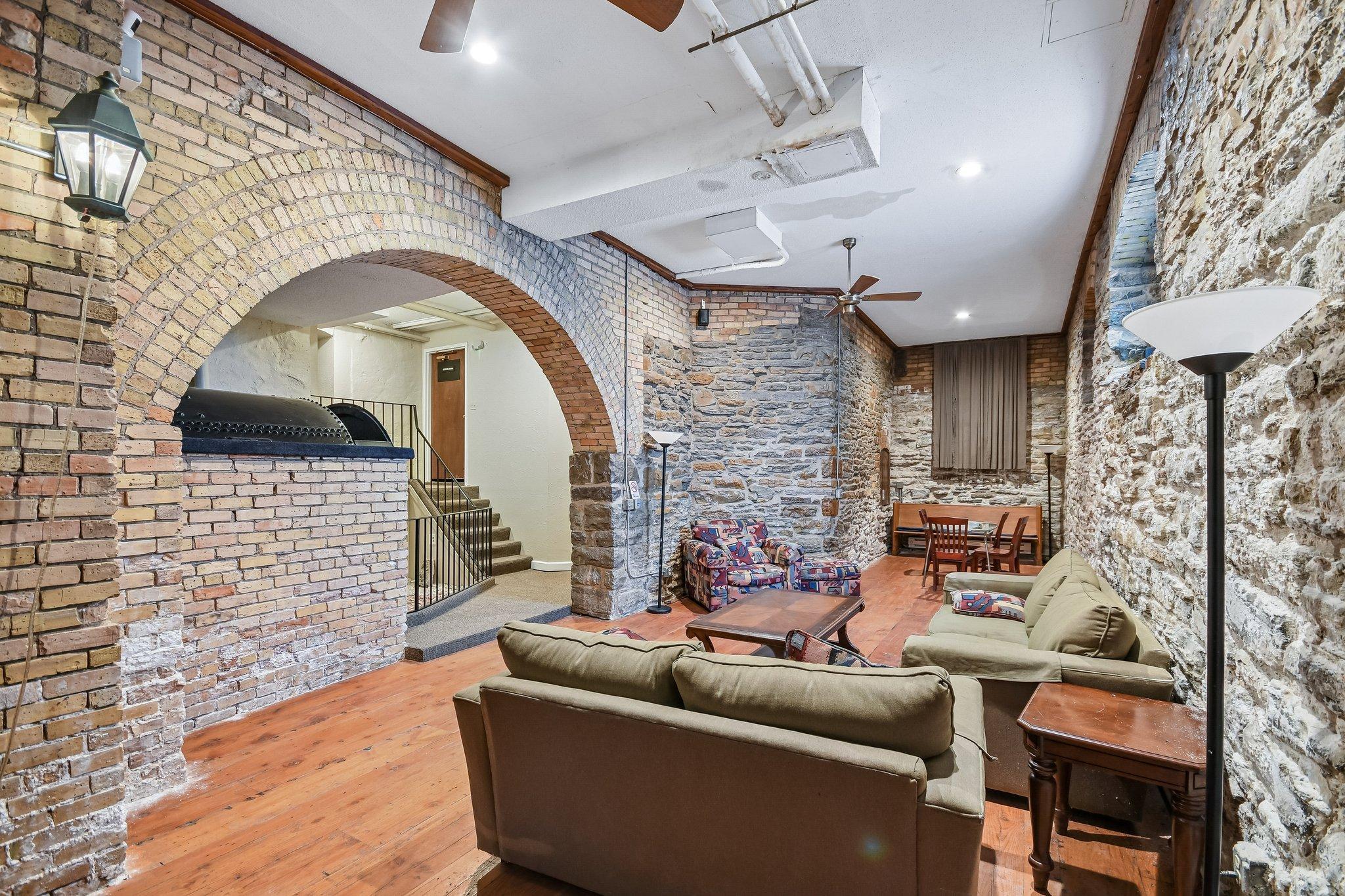 View of Residential at 605 9th Street #6, Minneapolis MN 55404, Minneapolis (22 of 37) - Mike Wilen | Minnesota Team Real Estate