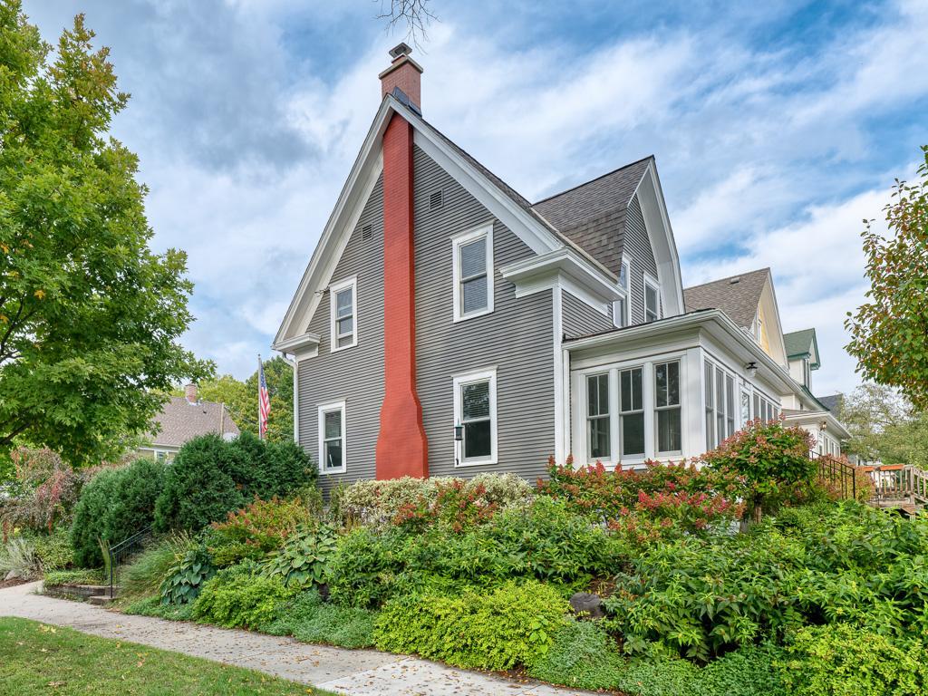 View of Residential at 132 36th Street, Minneapolis MN 55408, Minneapolis (35 of 38) - Mike Wilen | Minnesota Team Real Estate