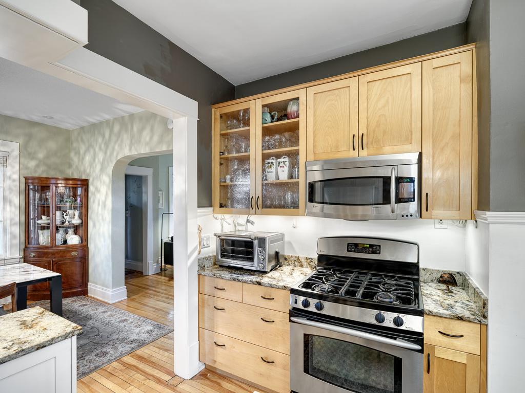 View of Residential at 132 36th Street, Minneapolis MN 55408, Minneapolis (18 of 38) - Mike Wilen | Minnesota Team Real Estate
