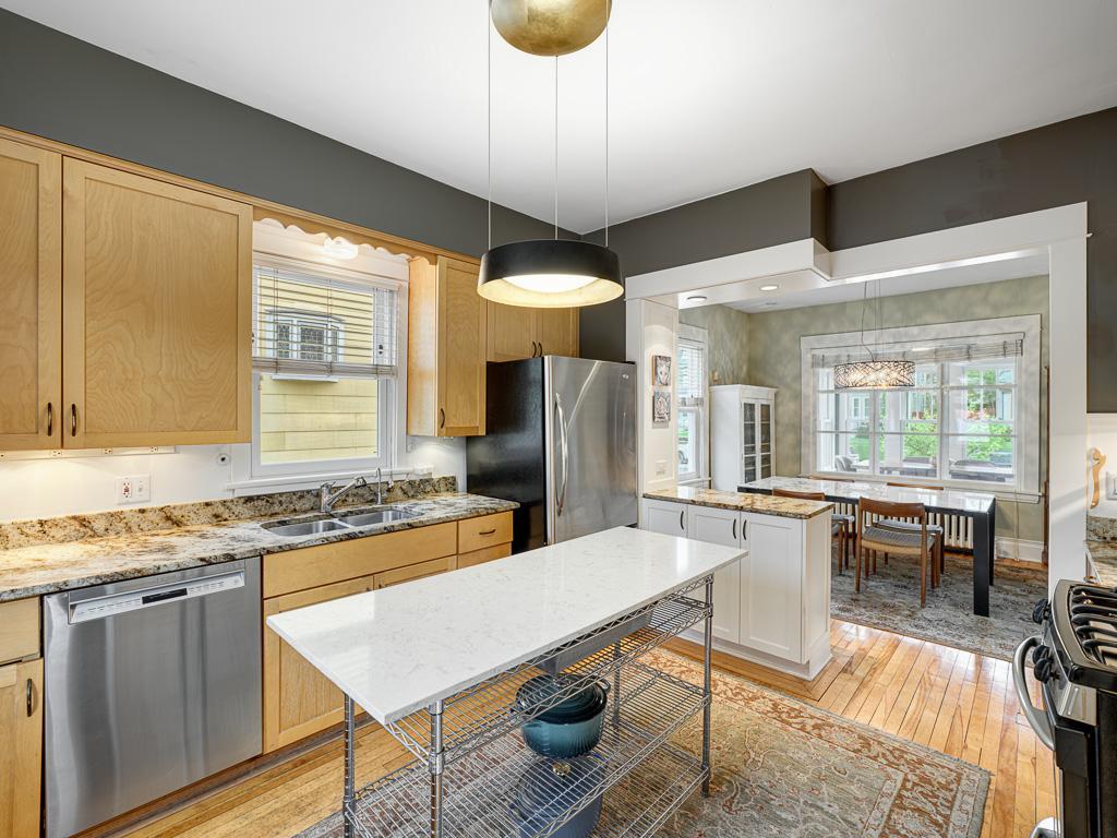 View of Residential at 132 36th Street, Minneapolis MN 55408, Minneapolis (17 of 38) - Mike Wilen | Minnesota Team Real Estate