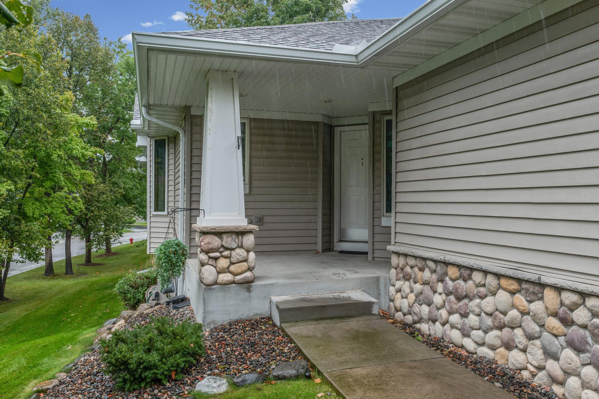 View of Residential at 9250 Blackoaks Lane, Maple Grove MN 55311, Maple Grove (3 of 35) - Mike Wilen | Minnesota Team Real Estate