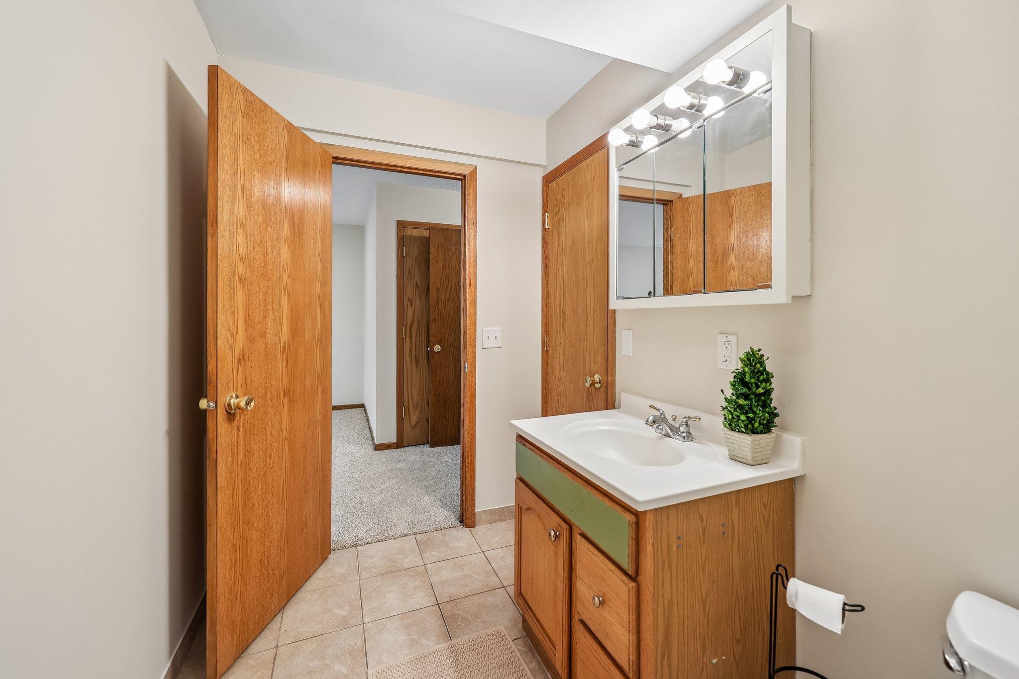 View of Residential at 13008 Oliver Avenue, Burnsville MN 55337, Burnsville (19 of 30) - Mike Wilen | Minnesota Team Real Estate