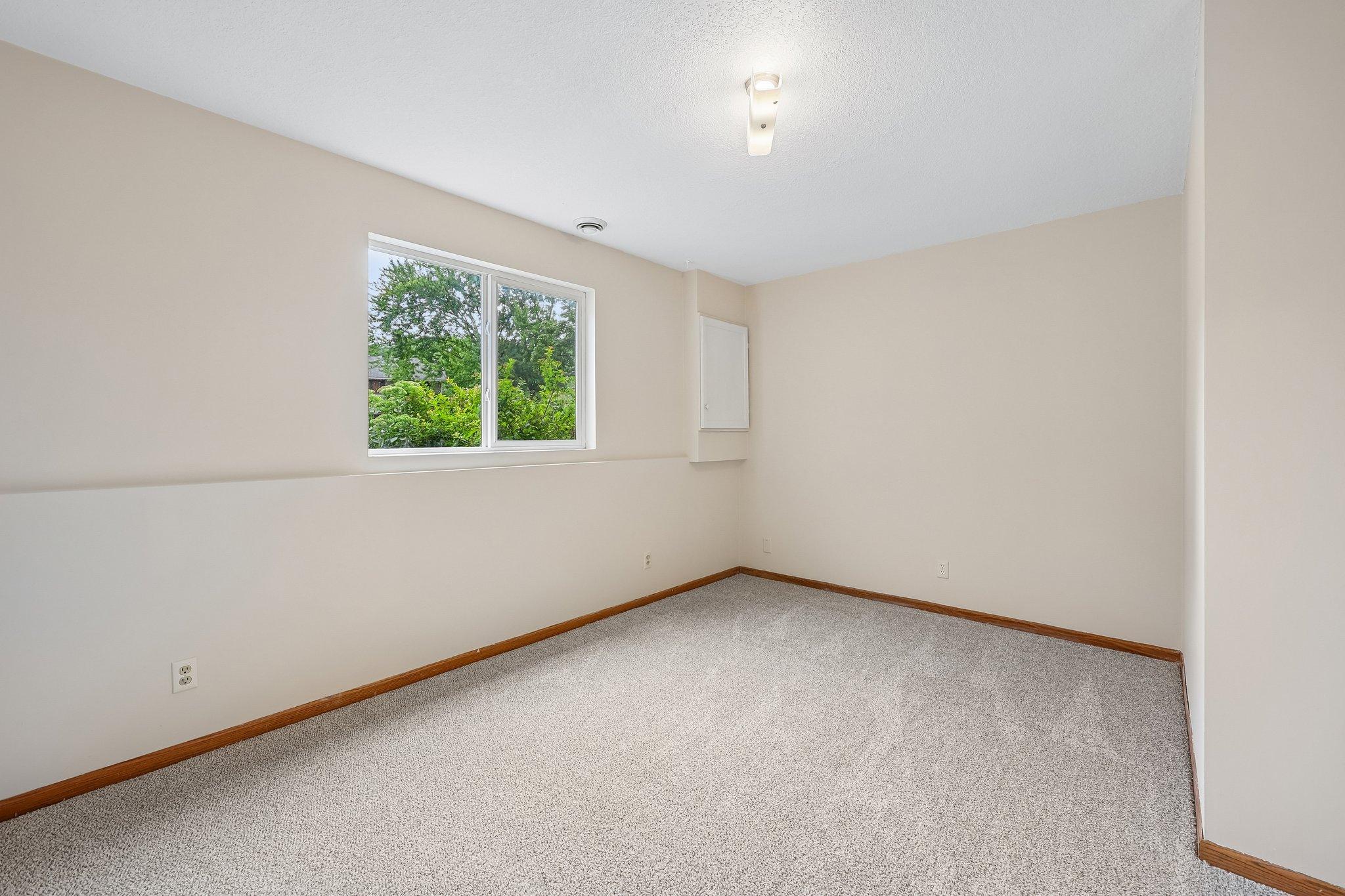 View of Residential at 13008 Oliver Avenue, Burnsville MN 55337, Burnsville (21 of 30) - Mike Wilen | Minnesota Team Real Estate