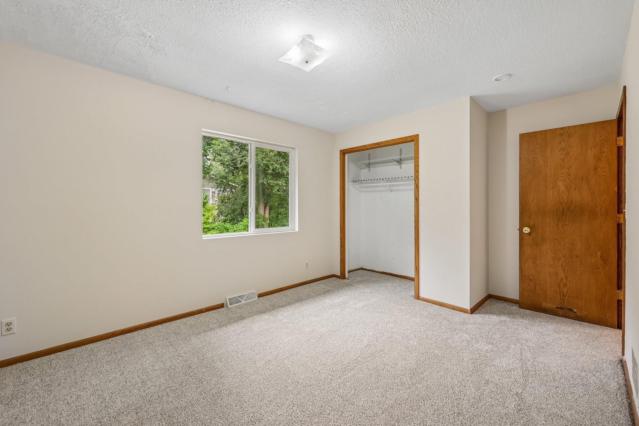 View of Residential at 13008 Oliver Avenue, Burnsville MN 55337, Burnsville (14 of 30) - Mike Wilen | Minnesota Team Real Estate