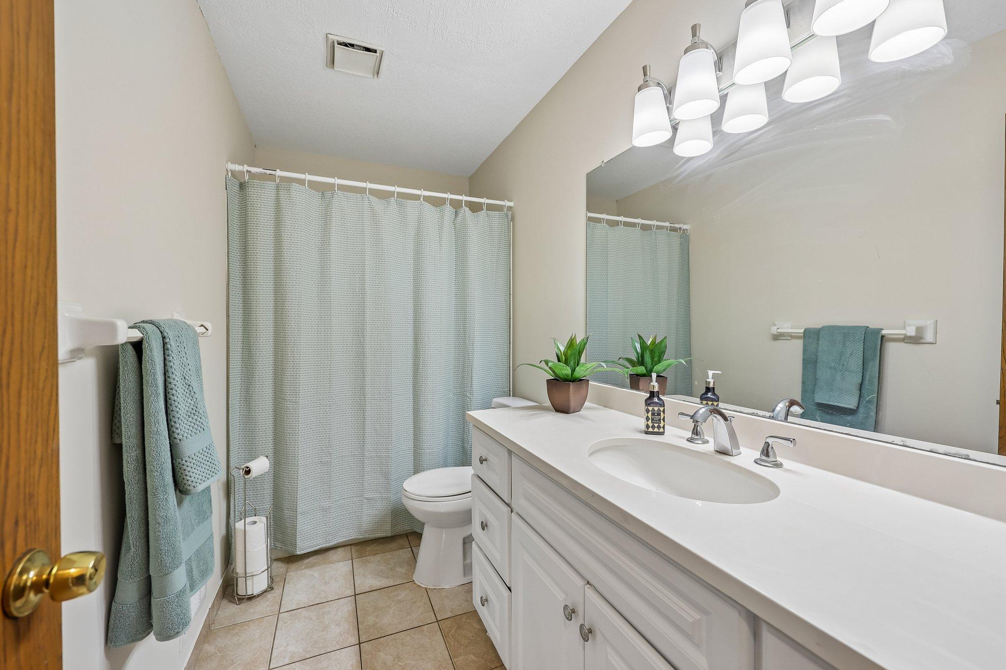 View of Residential at 13008 Oliver Avenue, Burnsville MN 55337, Burnsville (12 of 30) - Mike Wilen | Minnesota Team Real Estate