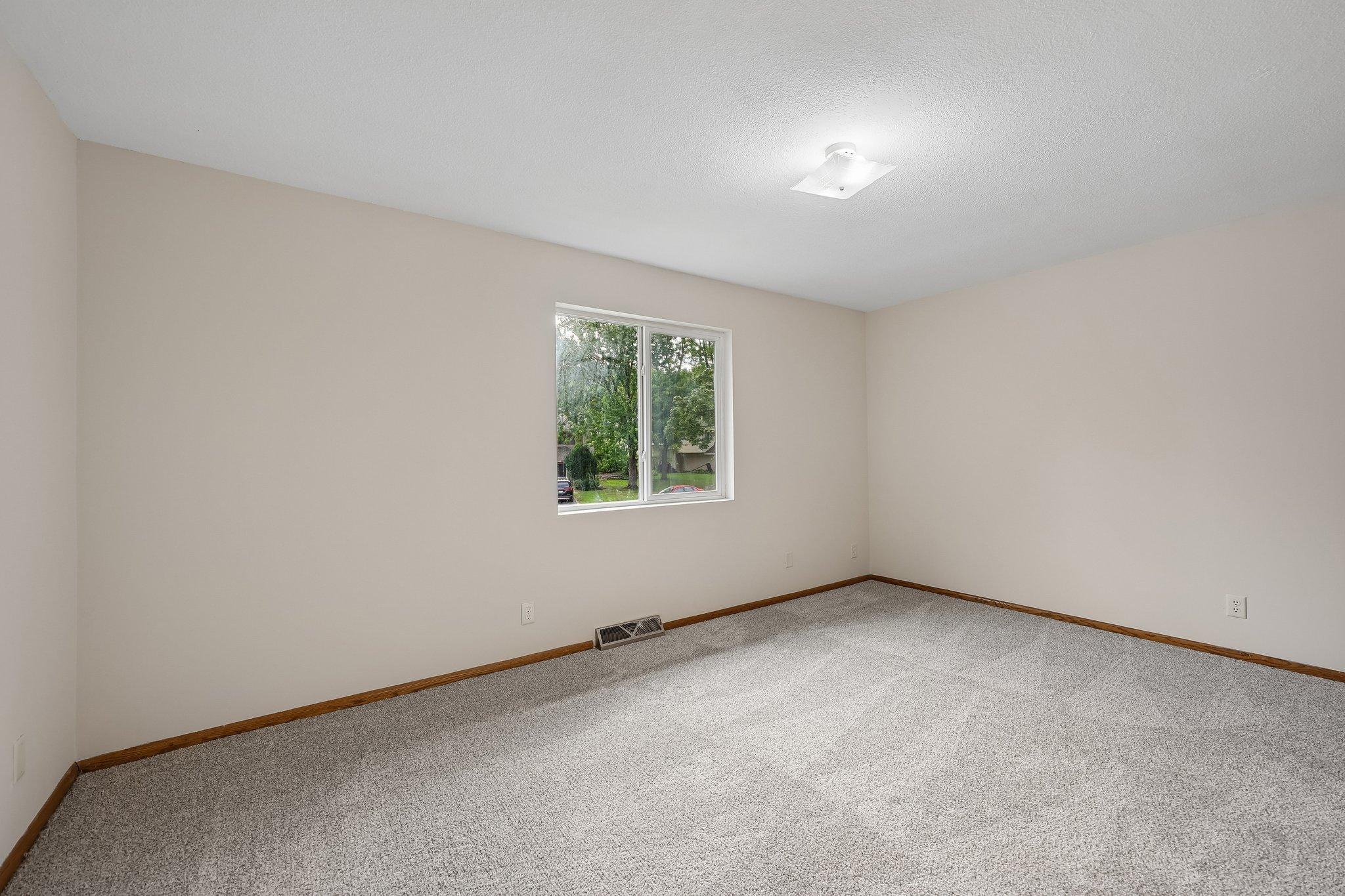 View of Residential at 13008 Oliver Avenue, Burnsville MN 55337, Burnsville (14 of 37) - Mike Wilen | Minnesota Team Real Estate