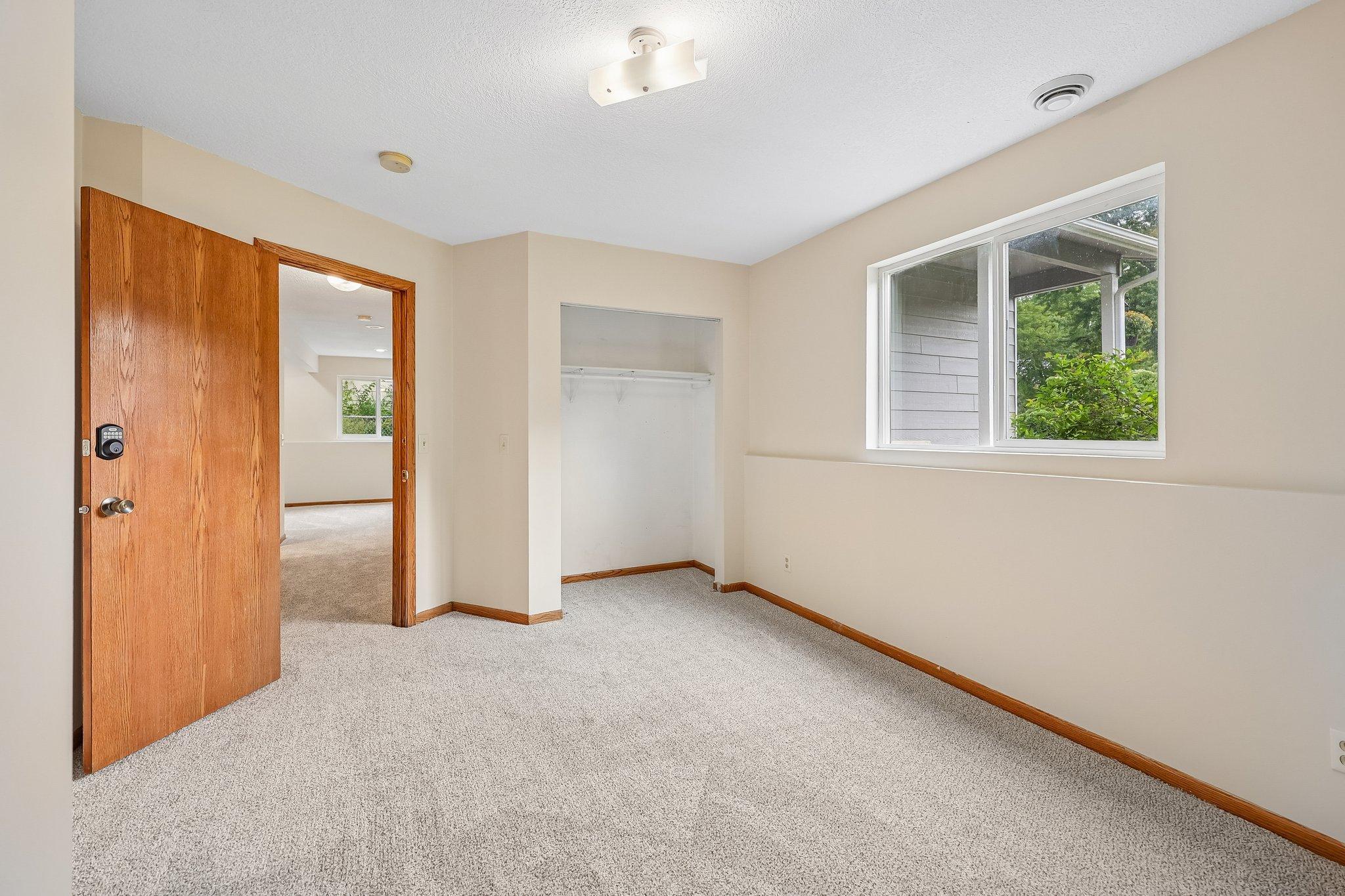 View of Residential at 13008 Oliver Avenue, Burnsville MN 55337, Burnsville (32 of 37) - Mike Wilen | Minnesota Team Real Estate
