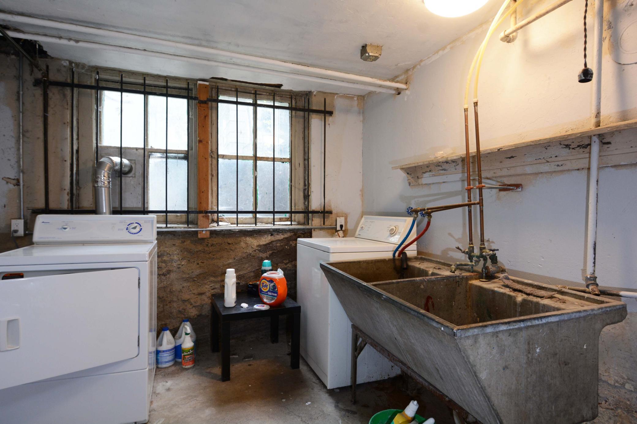 View of Residential Income at 3324 Hennepin Avenue, Minneapolis MN 55408, Minneapolis (35 of 69) - Mike Wilen | Minnesota Team Real Estate