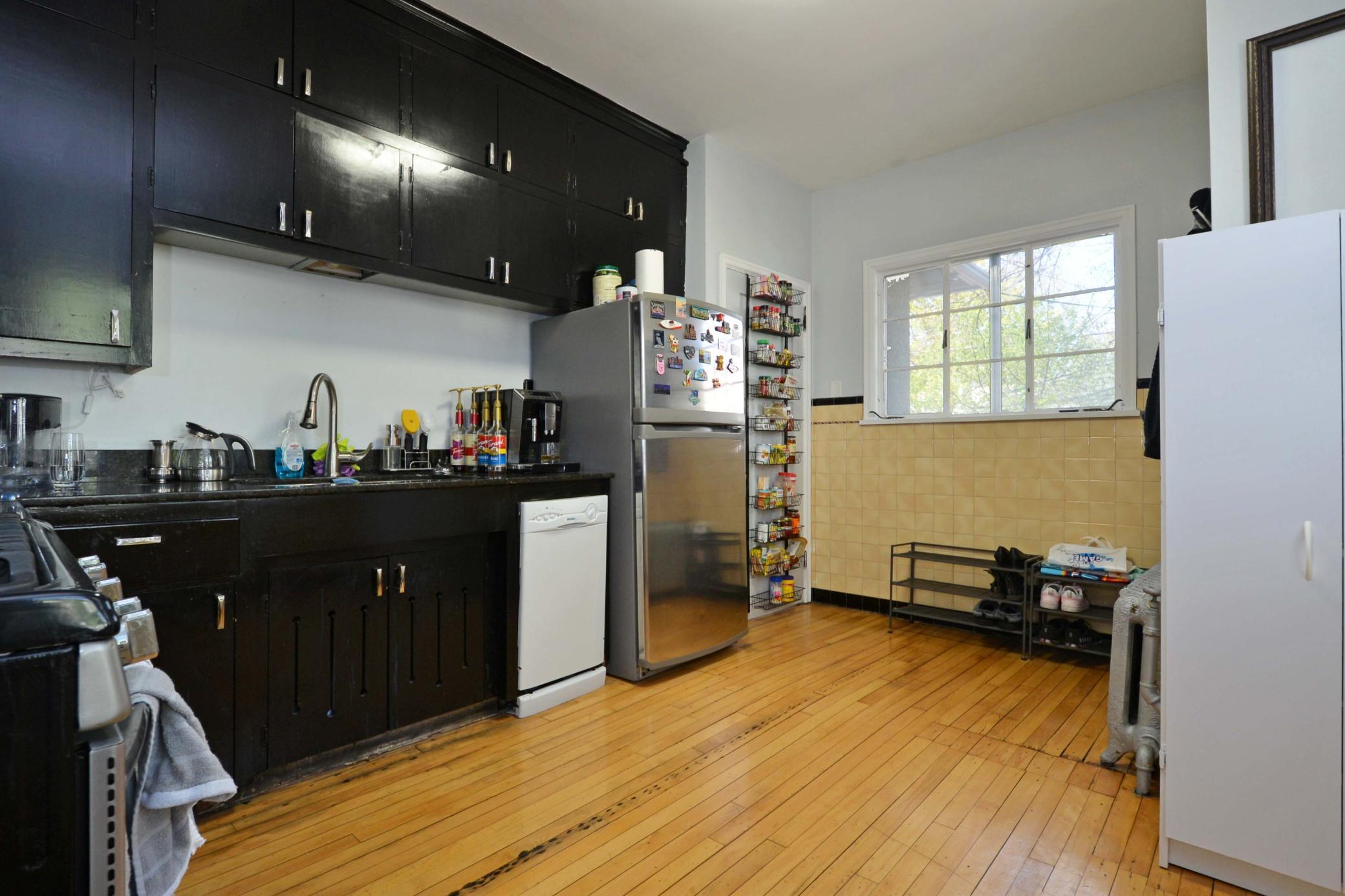 View of Residential Income at 3324 Hennepin Avenue, Minneapolis MN 55408, Minneapolis (10 of 69) - Mike Wilen | Minnesota Team Real Estate
